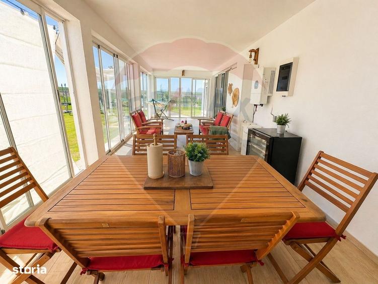 Casă cu 4 camere cu Teren 585 Mp în Corbu