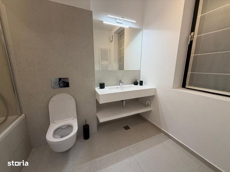 Apartament cu 3 camere în Băneasa
