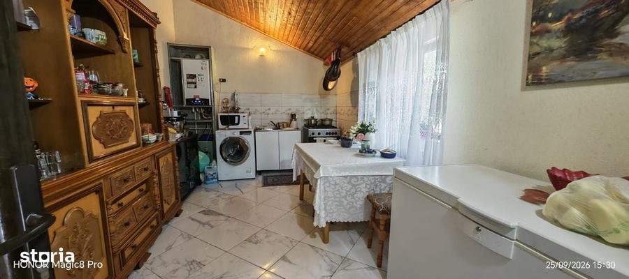 Casă cu 3 camere în Bogonos