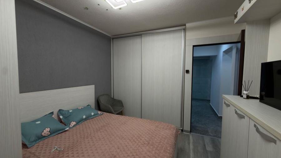 Apartament cu 3 camere decomandat în Giurgiului