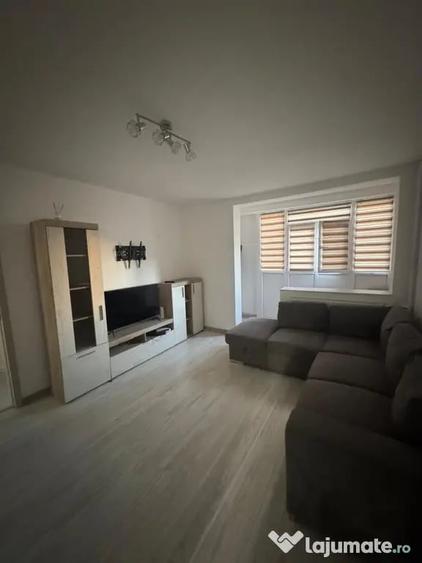 Apartament cu 2 camere decomandat în Drumul Taberei