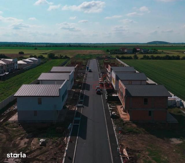 Casă cu 4 camere cu Teren 350 Mp în Vidra