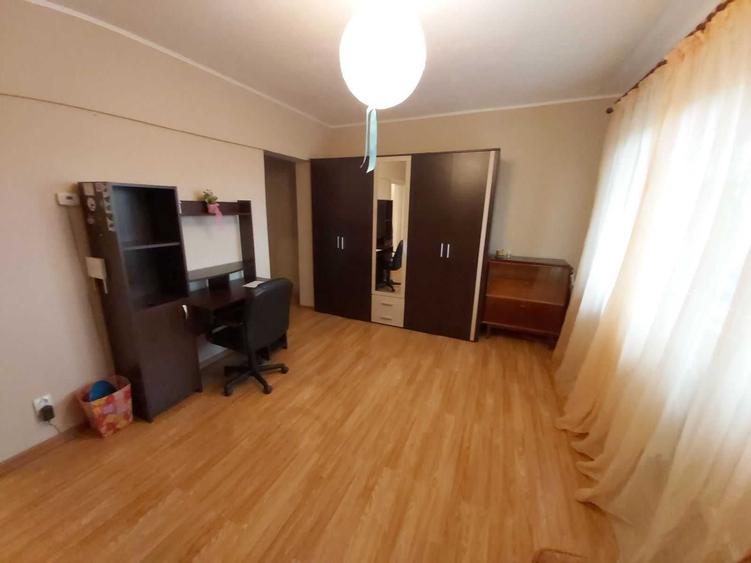 Garsonieră decomandată în Exterior Vest
