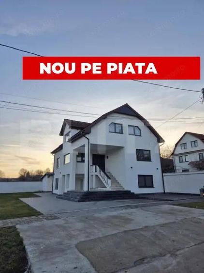 Casă cu 5 camere cu Teren 585 Mp în Central
