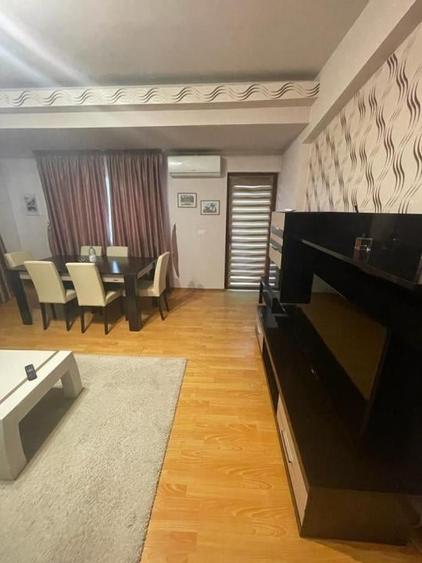 Casă individuală cu 4 camere cu Canalizare în Central