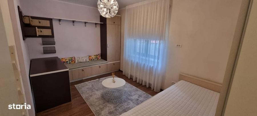Apartament cu 3 camere decomandat în Olimpia-Stadion