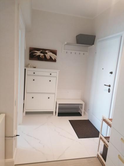 Apartament cu 2 camere semidecomandat în Cârlig