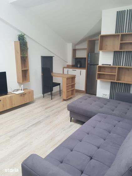 Garsonieră decomandată în Baza 3