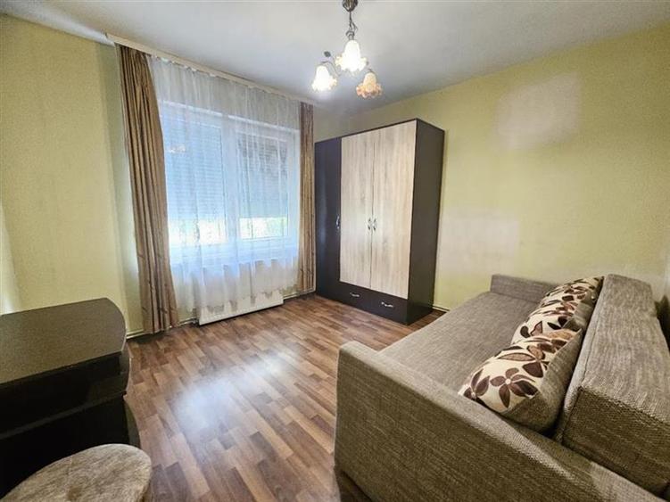 Apartament cu 4 camere decomandat, mobilat în Tudor Vladimirescu