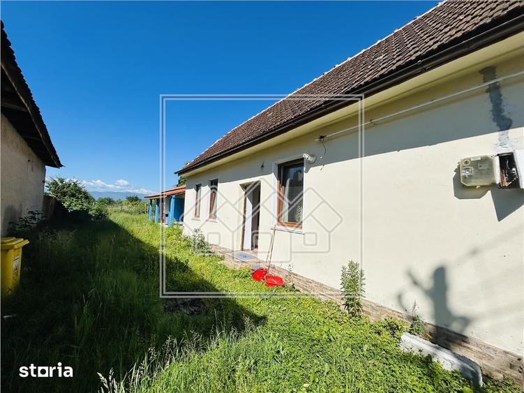 Casă cu 4 camere cu Teren 626 Mp în Central
