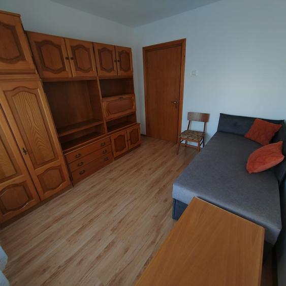 Apartament cu 3 camere decomandat în Casa de Cultură