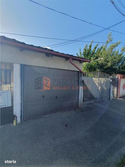 Casă cu 4 camere decomandat în Mihai Viteazu