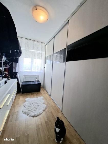 Apartament cu 4 camere decomandat în Central