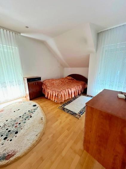 Casă individuală cu 4 camere cu Teren 657 Mp în Central