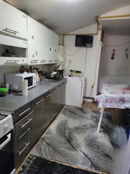 Casă cu 4 camere cu Teren 133 Mp în Central