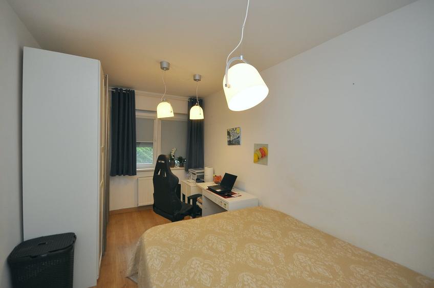 Apartament cu 3 camere decomandat în Drumul Taberei