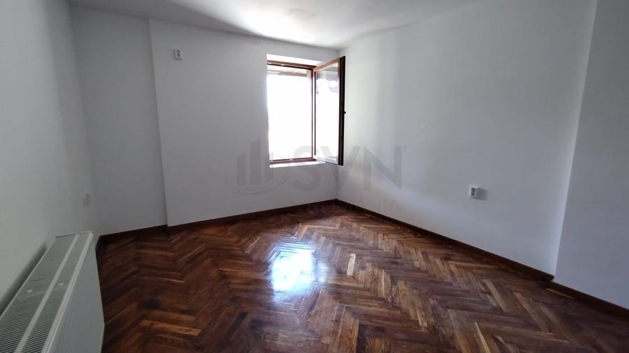 Apartament cu 3 camere decomandat în Capitale