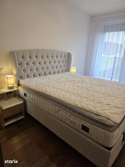Apartament cu 3 camere în Tractorul