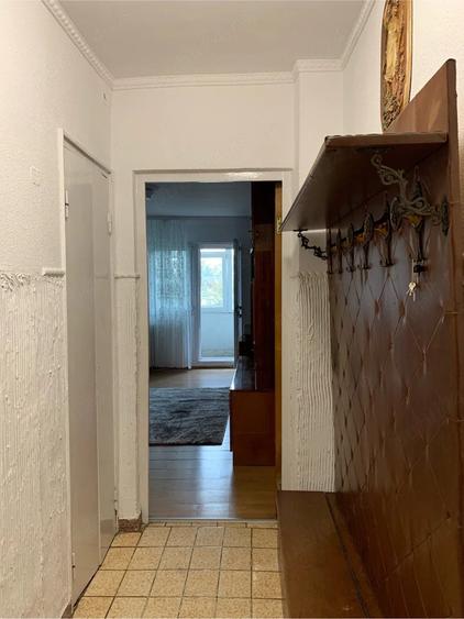 vand apartament doua camere - 2