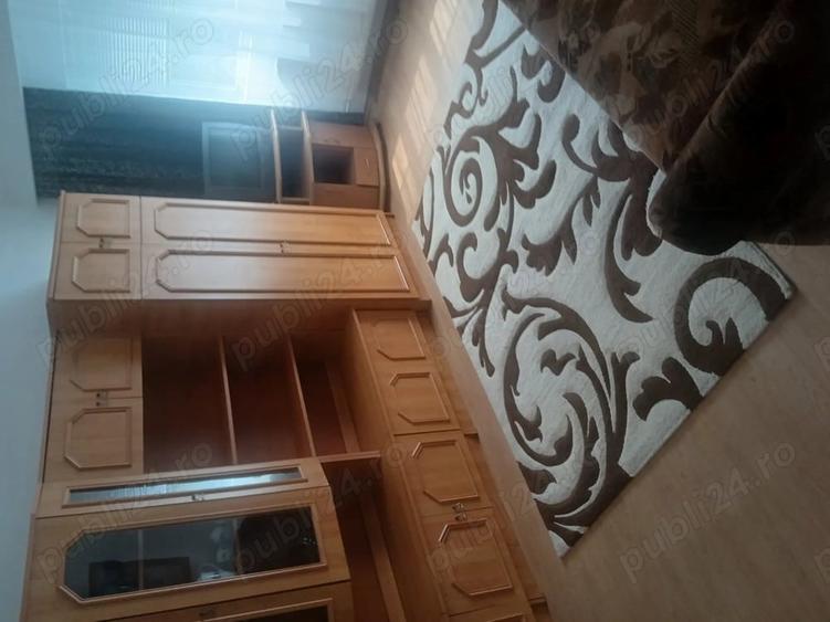 Apartament cu 2 camere decomandat în Stănești