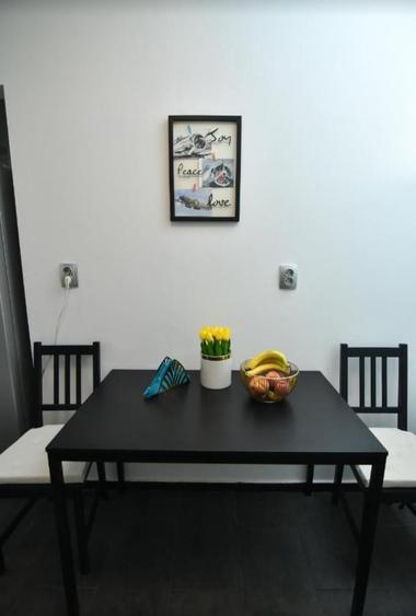 Apartament cu 3 camere decomandat în 13 Septembrie