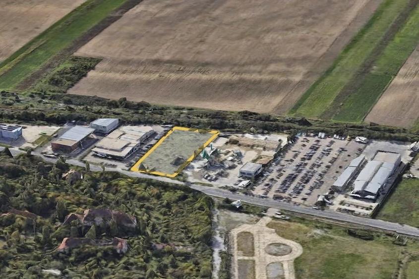 Teren de 6700 mp, în Aurel Vlaicu