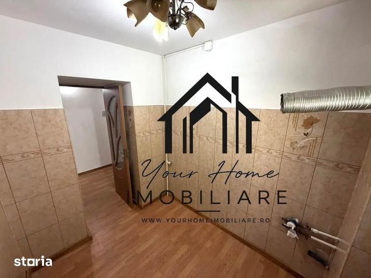 Apartament cu 2 camere semidecomandat în Craiovița Nouă