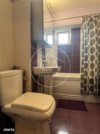 Apartament cu 3 camere decomandat în Orașul Nou