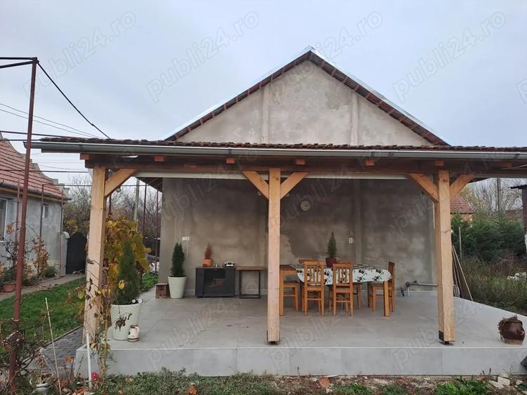 Casă cu 2 camere cu Teren 1400 Mp în Sârbova