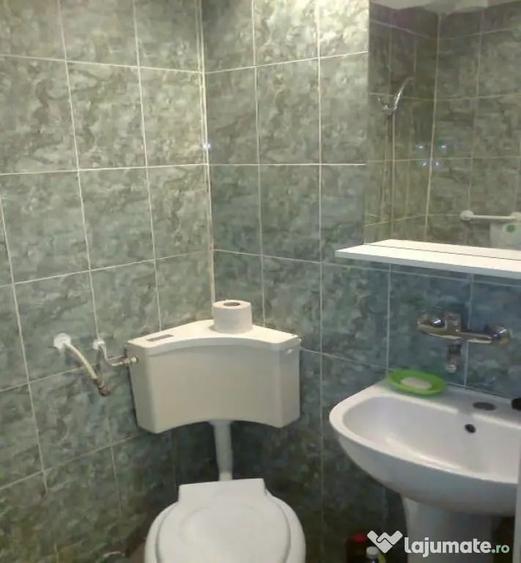 Garsonieră semidecomandată în Est