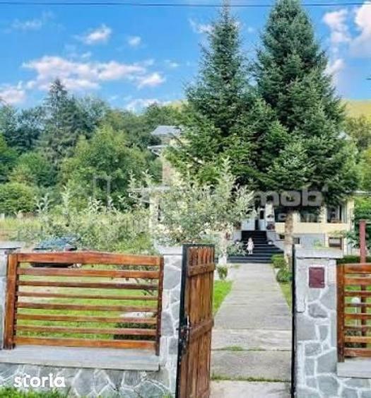 Casă cu Teren 2500 Mp în Secăria
