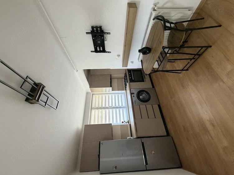 Apartament cu 2 camere semidecomandat în Baicului