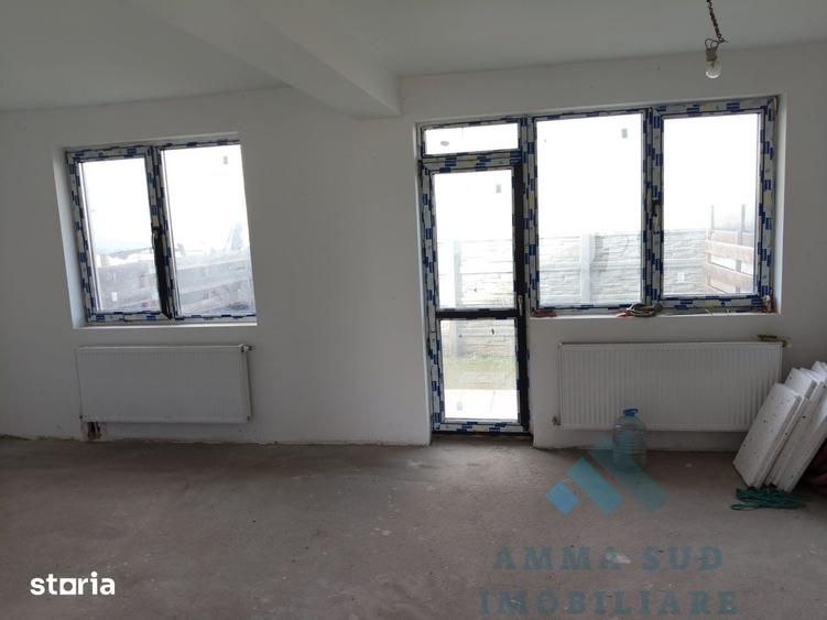 Casă cu 5 camere cu Teren 120 Mp în Central
