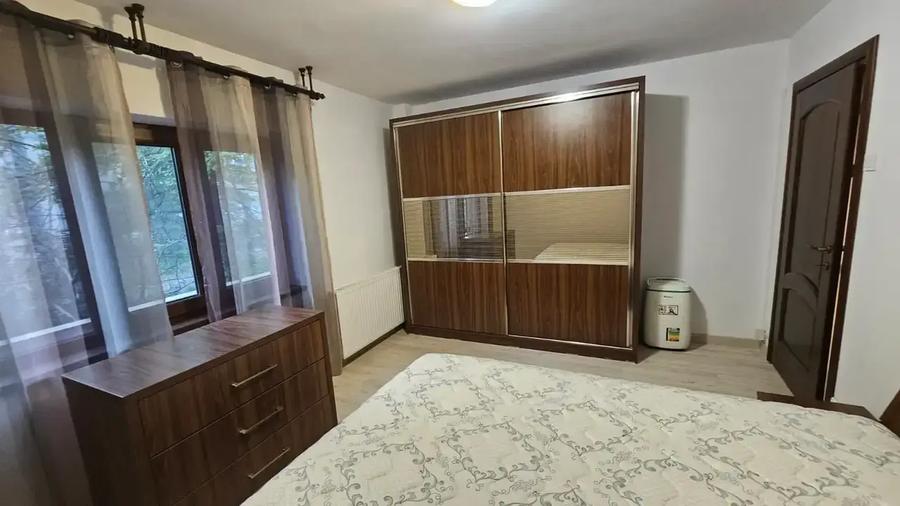 Apartament cu 2 camere decomandat, mobilat în Drumul Sării