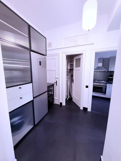 Apartament cu 3 camere, mobilat în P-ța Romană