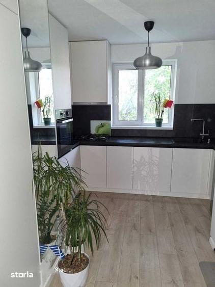 Apartament cu 3 camere semidecomandat în Parcul Circului
