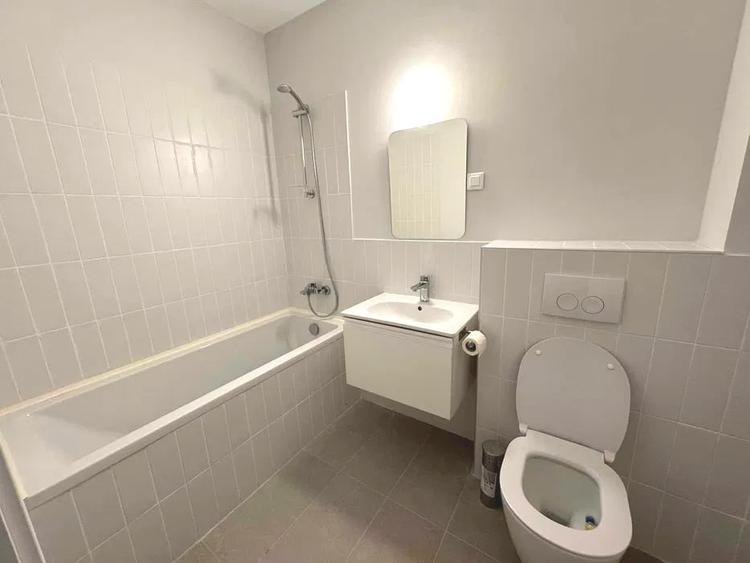 Apartament cu 2 camere semidecomandat, mobilat în Băneasa