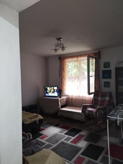 Vand ap. cu 2 cam.in zona Cornisa. - 4