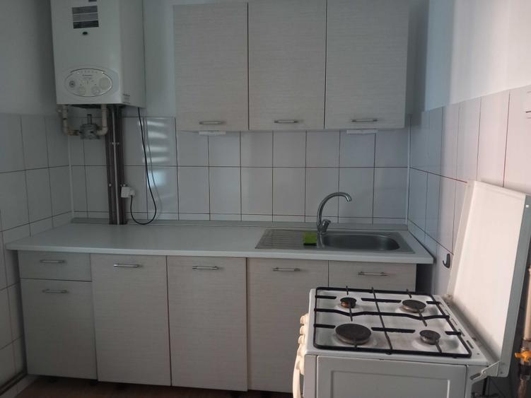 Garsonieră decomandată în Exterior Vest