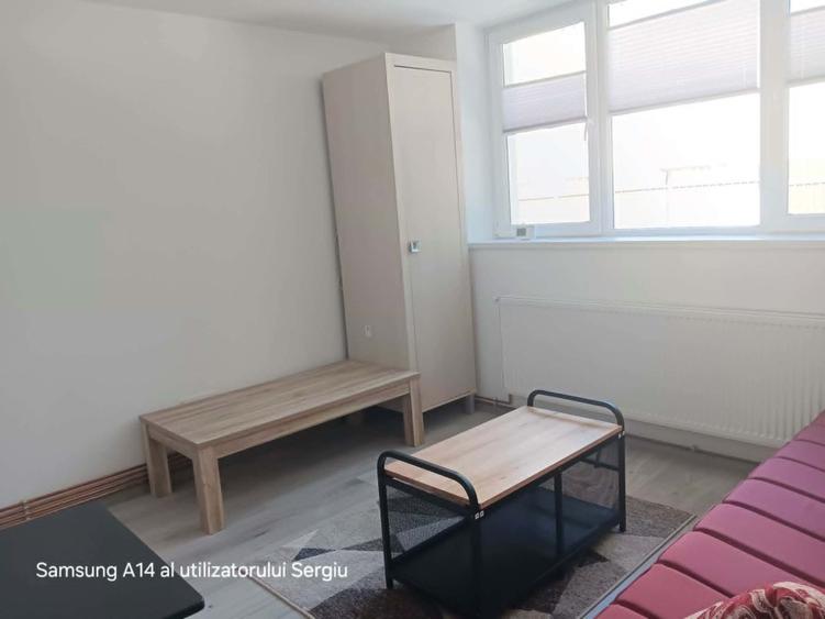Apartament cu 2 camere semidecomandat în Tudor Vladimirescu