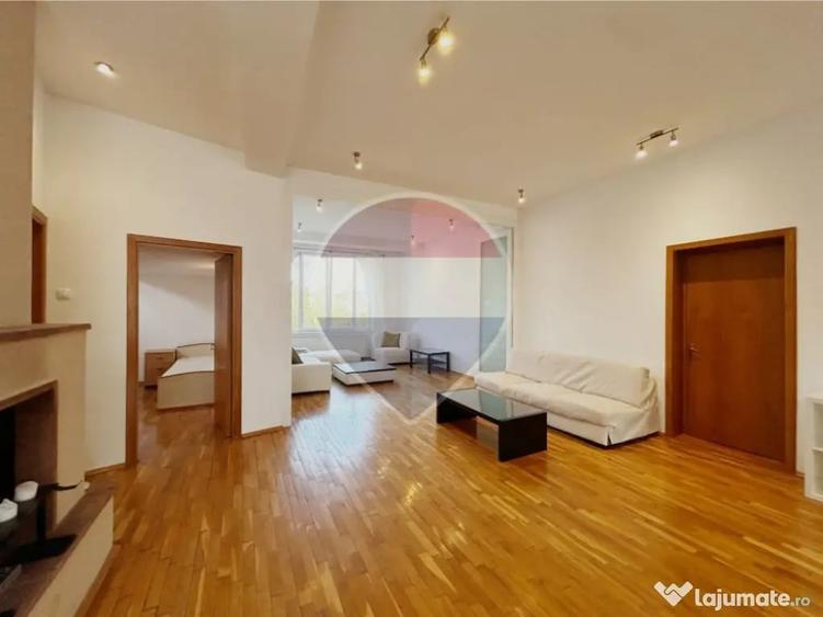 Apartament cu 3 camere semidecomandat în Primăverii