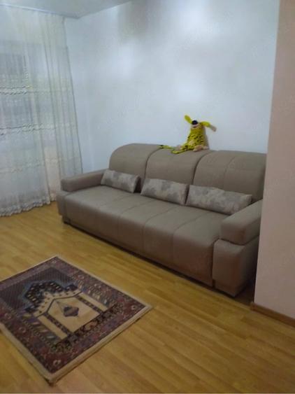 Garsonieră decomandată în Viziru 1