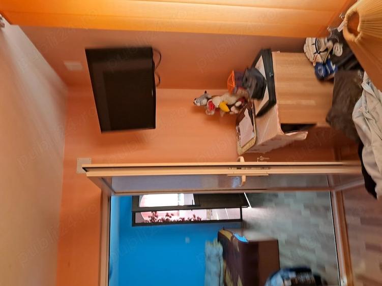 Casă cu 3 camere cu Teren 3000 Mp în Central