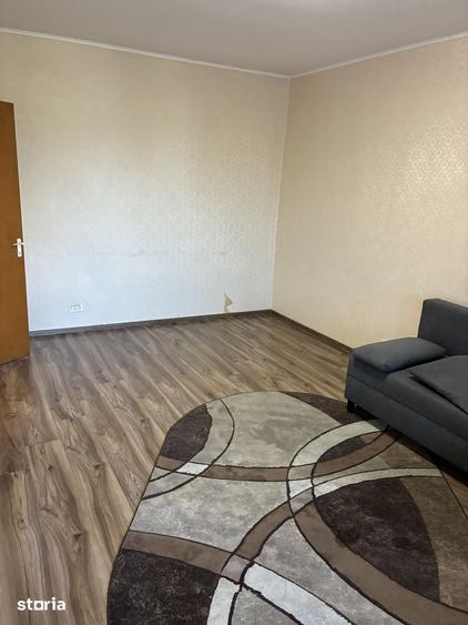 Apartament cu 2 camere decomandat în Titan
