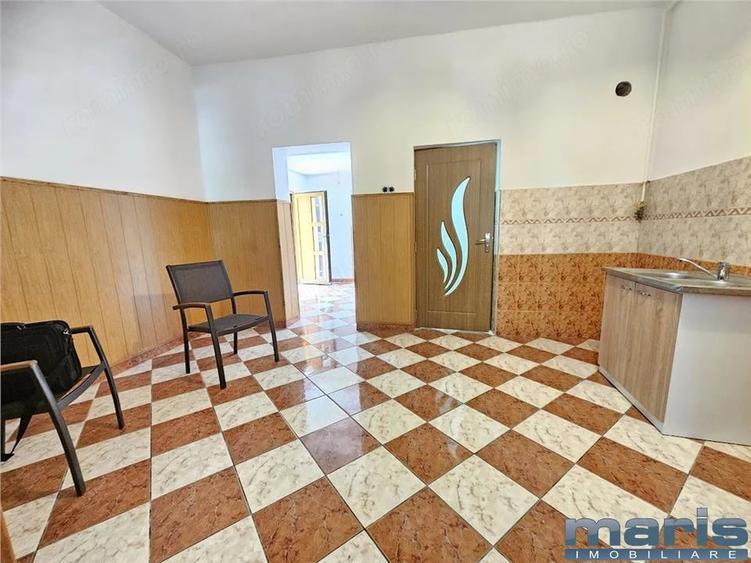 Casă cu 4 camere cu Teren 130 Mp în Central