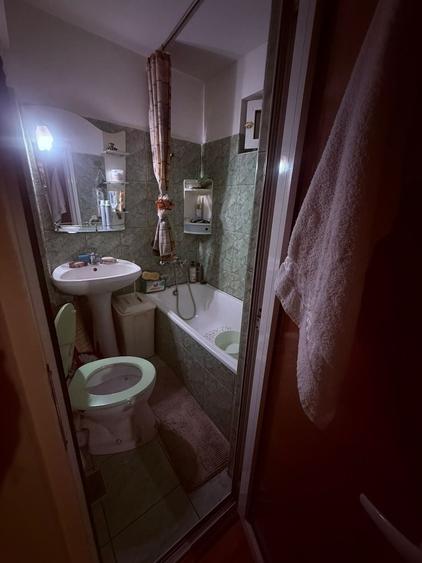 Apartament cu 2 camere decomandat în Exterior Vest