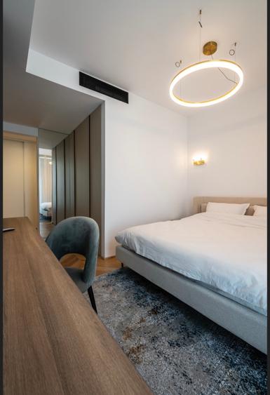 Penthouse cu 4 camere decomandat în Mamaia