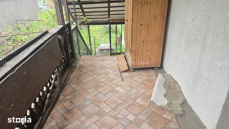Vand casa in Deva, P+E + Garaj dublu separat cu intrare directa