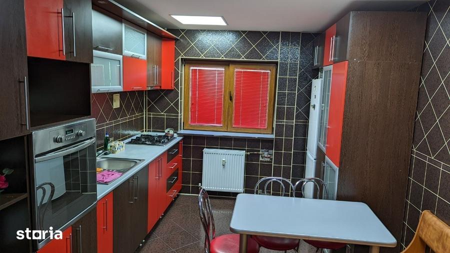 Proprietar, inchiriez 3 camere cu 2 bai - 1