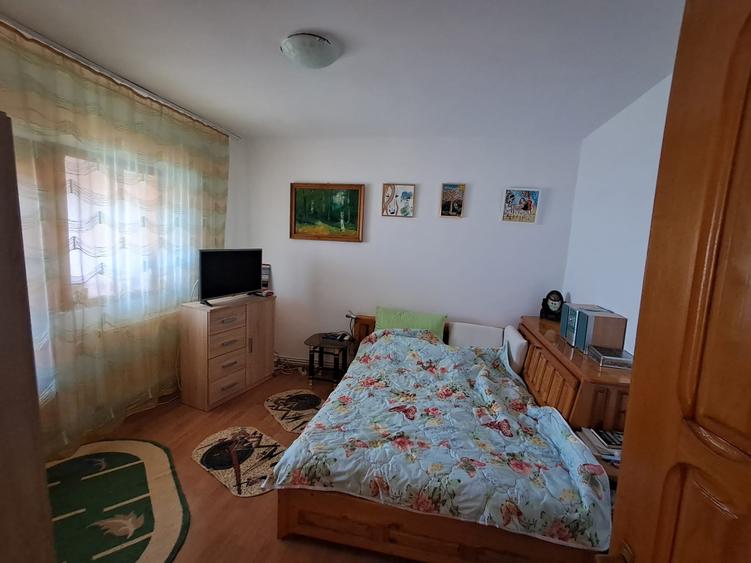 Apartament 2 camere Zona Opc - Strada Lupeni - etaj 3/4 - 54 mp - 13